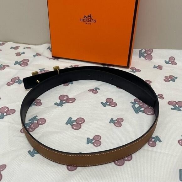 Brown Leather Belt with Gold Buckle - Picture 3 of 6